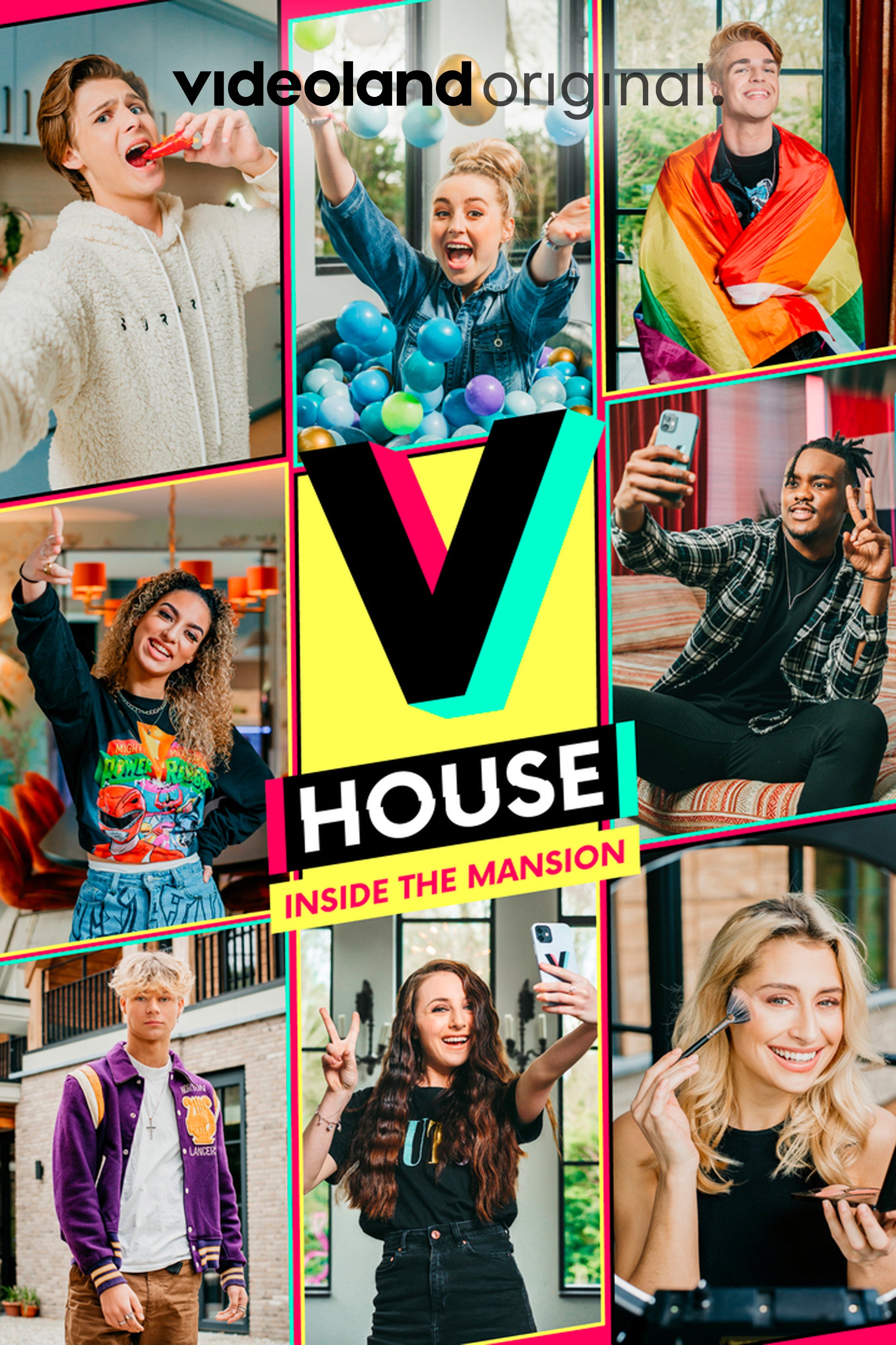 V House Inside the Mansion